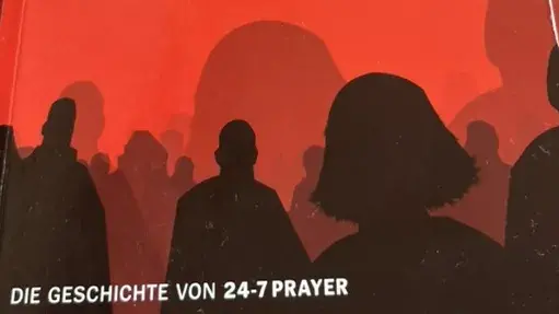 Cover Buchtipp 'Red Moon Rising' von Pete Greig